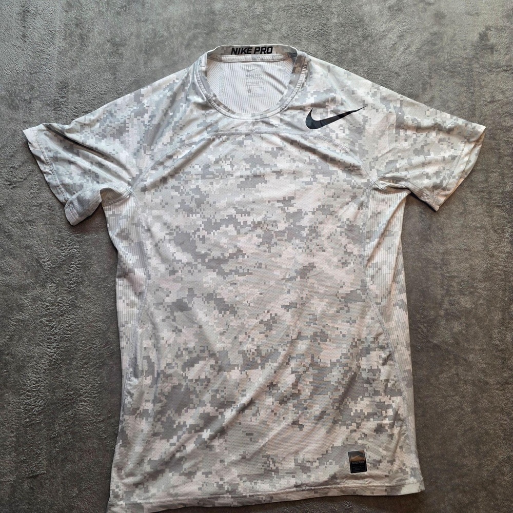 Nike Pro Hypercool Shirt Mens L Gray Camo Mesh Athletic Training T-Shirt